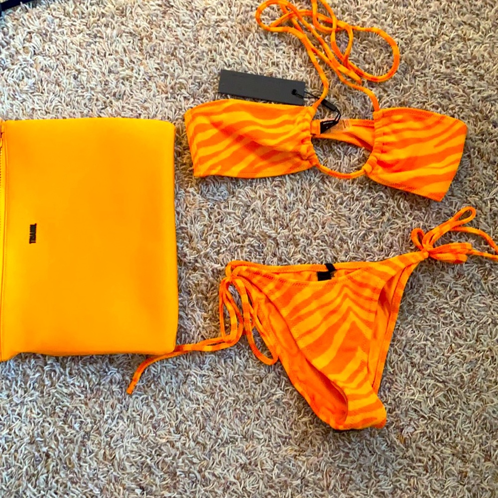 Top- Medium, Bottoms- Small